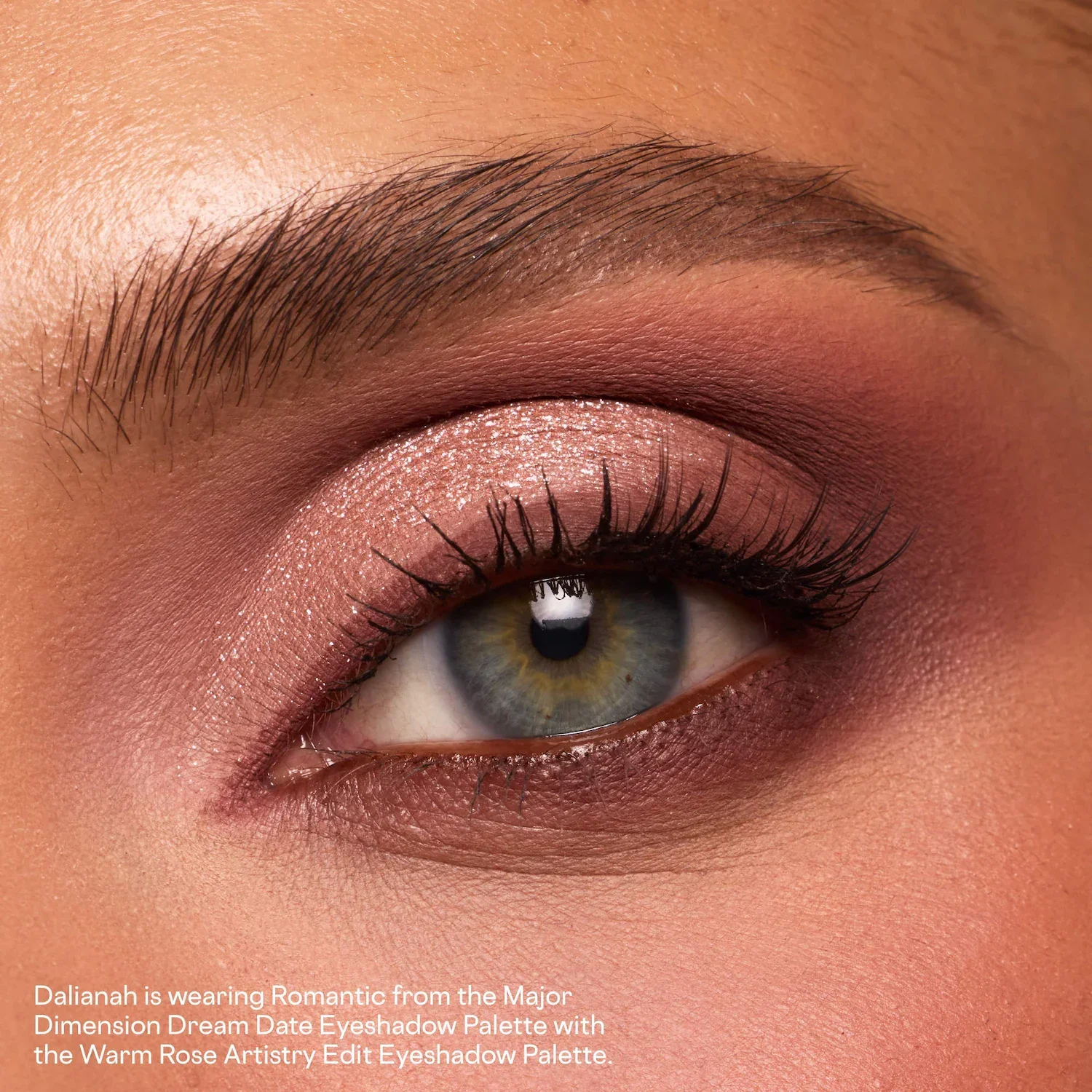 Major Dimension Dream Date Essential Artistry Edit Eyeshadow Palette — foto 3 de 7