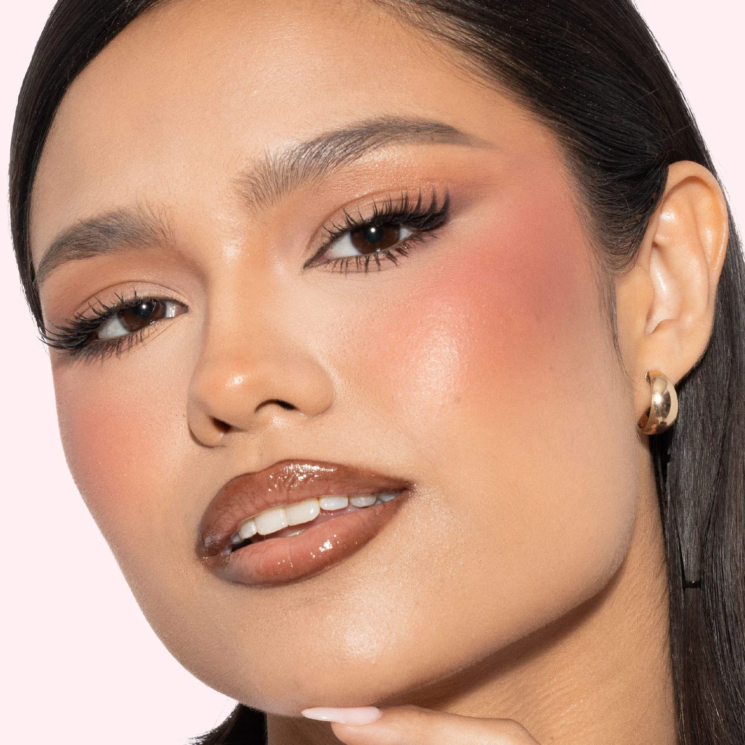 Blush Filter Blurring Blushlighters Palette — foto 3 de 14