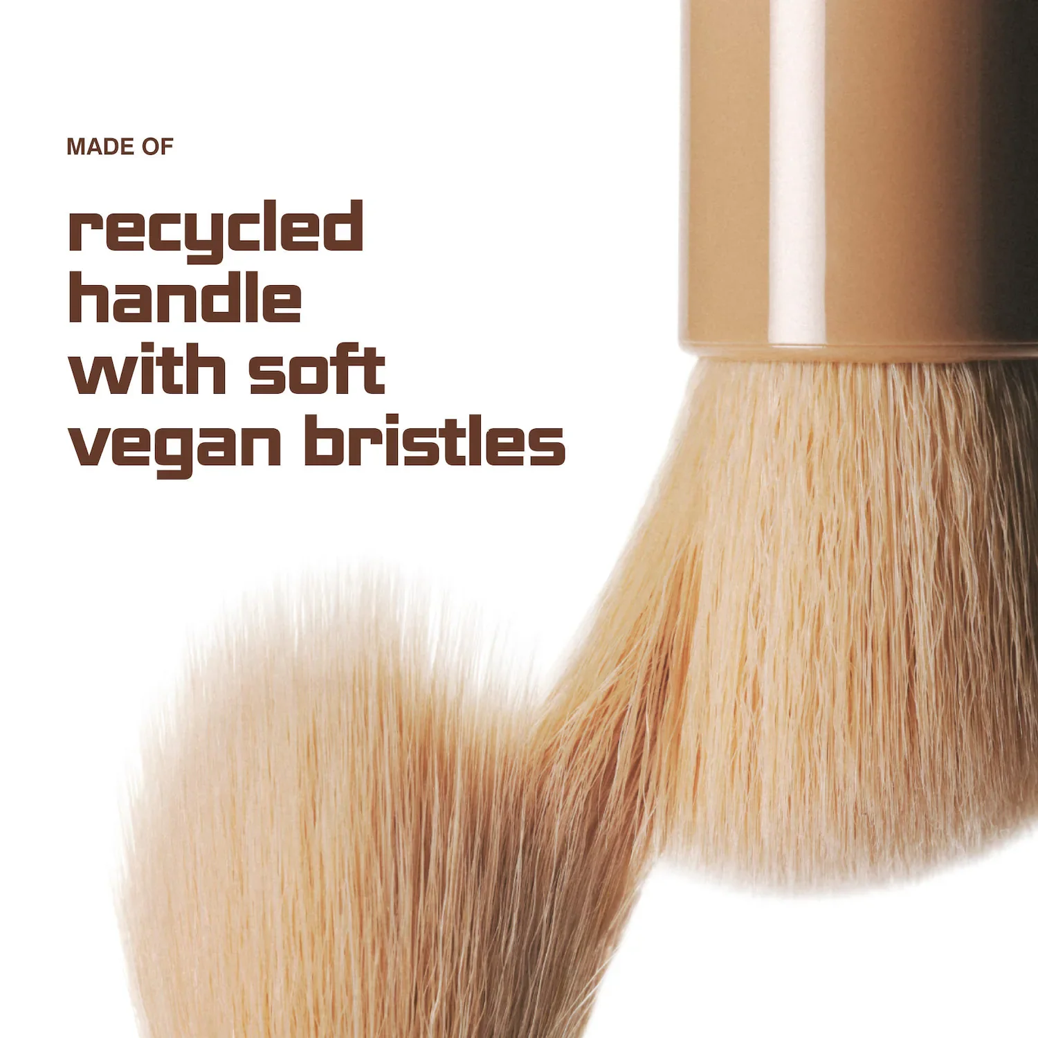 Pocket Brush Double-Ended Makeup Brush — foto 3 de 6