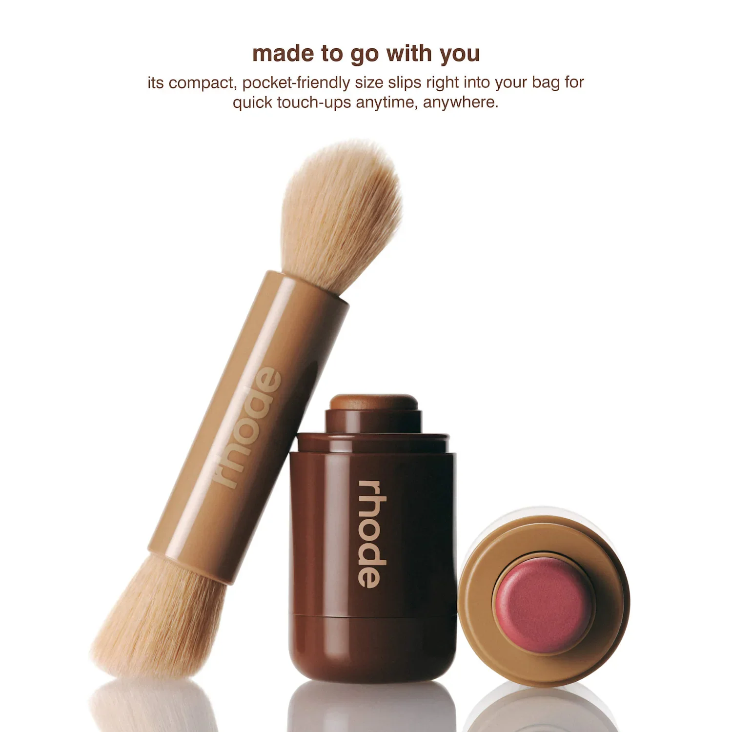 Pocket Brush Double-Ended Makeup Brush — foto 6 de 6