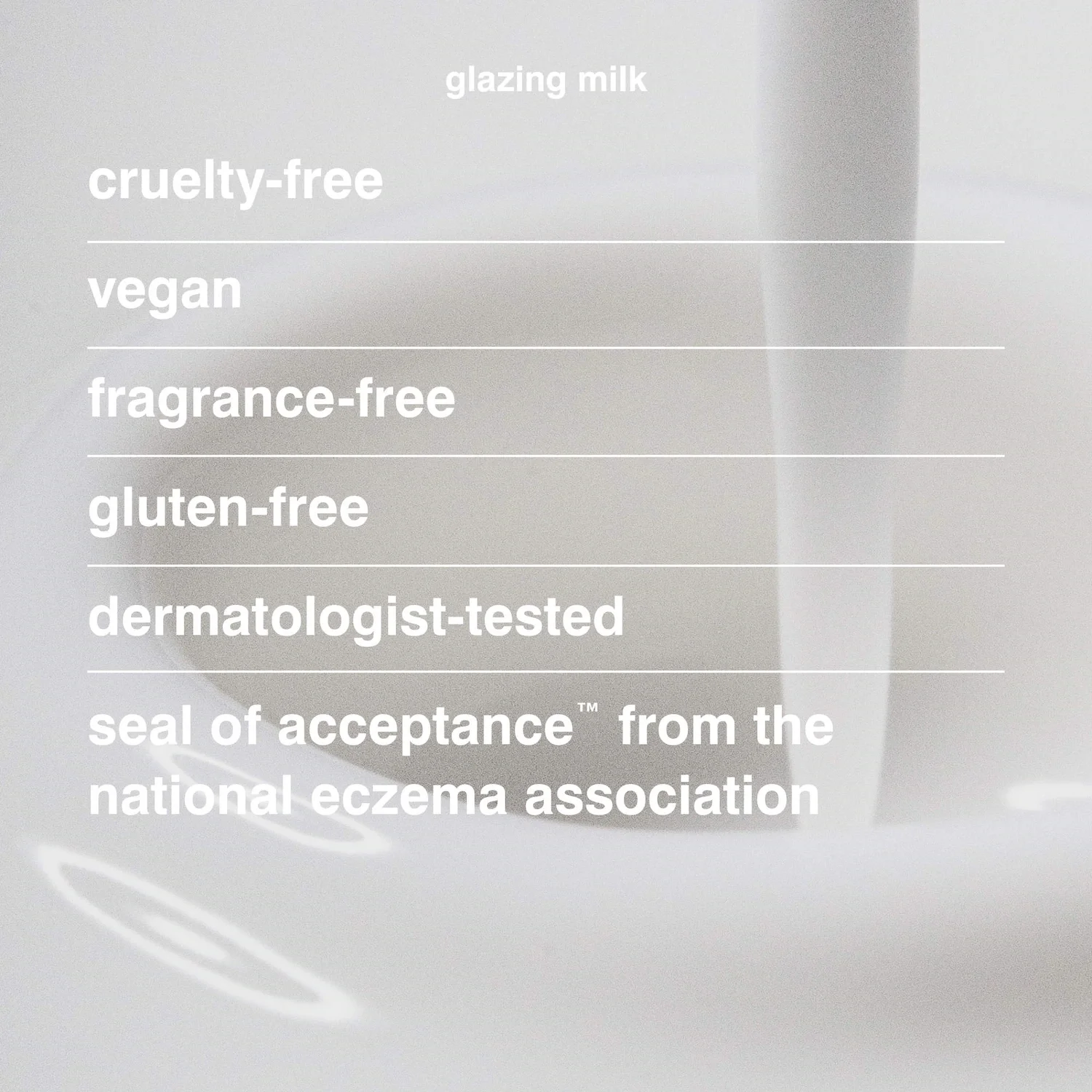 Glazing Milk Hydrating Ceramide Facial Essence — foto 8 de 12