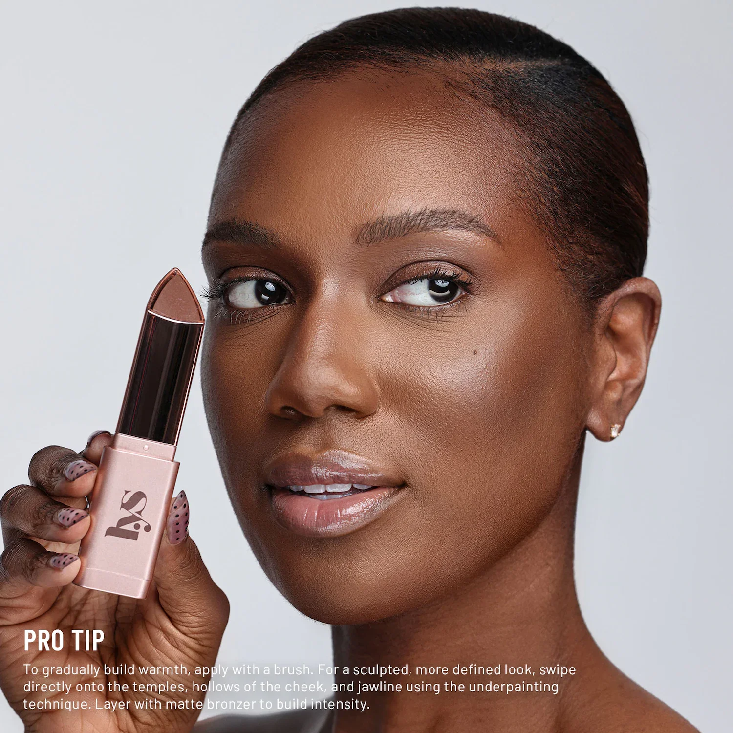 No Limits Cream Bronzer and Contour Stick — foto 8 de 17