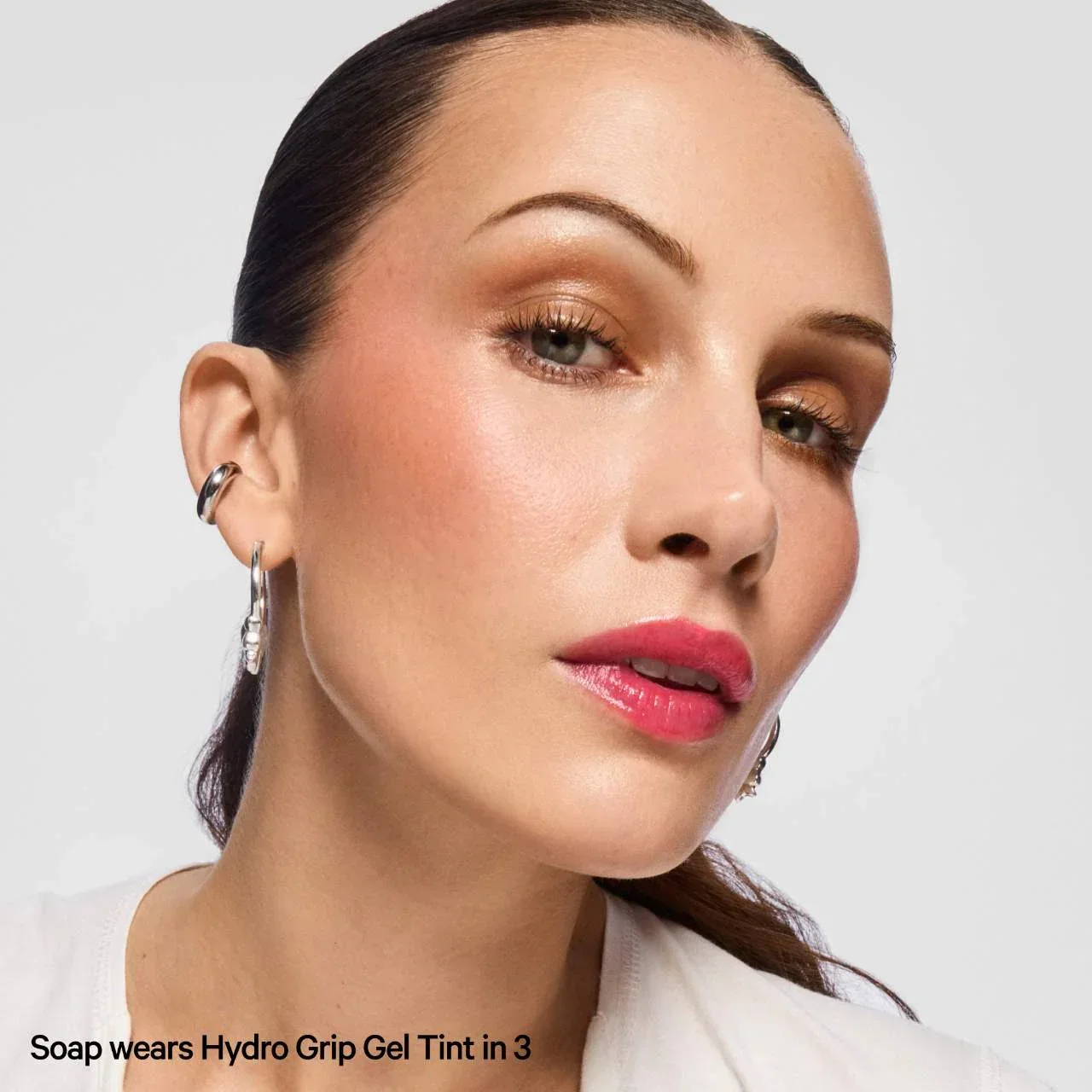 Hydro Grip 12-Hour Hydrating Gel Skin Tint — foto 10 de 25