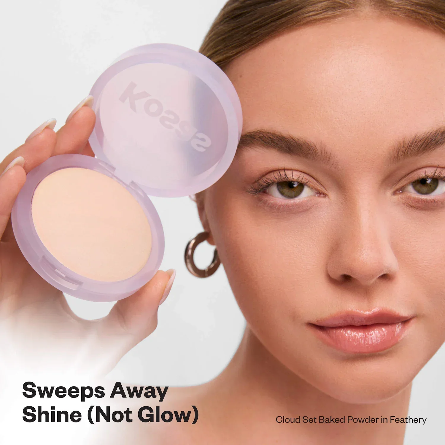 Cloud Set Baked Setting & Smoothing Talc-Free Vegan Powder — foto 3 de 22