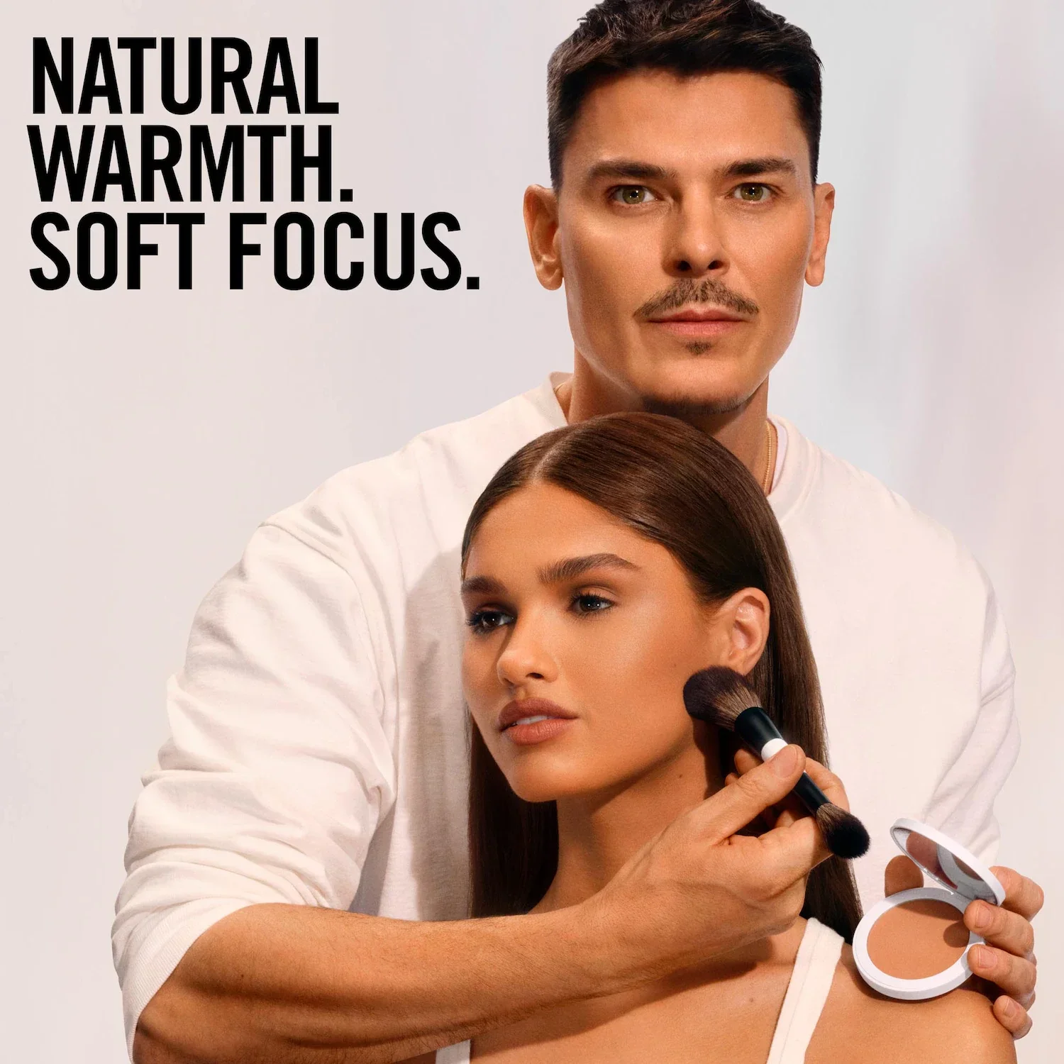 SoftSculpt® Talc-Free Blurring Bronzer — foto 4 de 15
